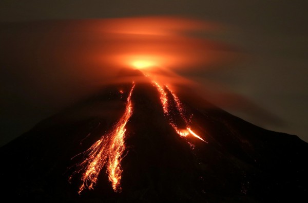 Erupția vulcanului Colima