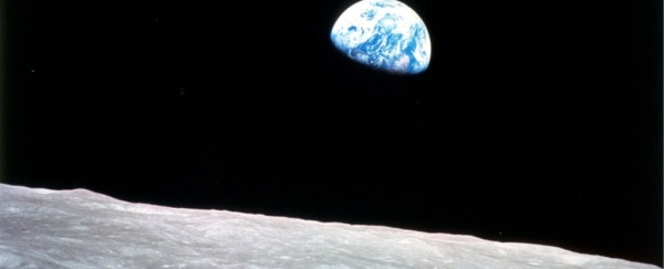 Pământul văzut de pe Lună